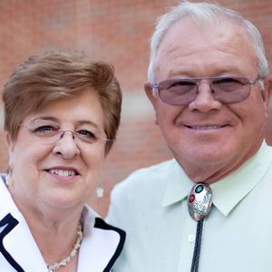 Meet your Posher, Gloria